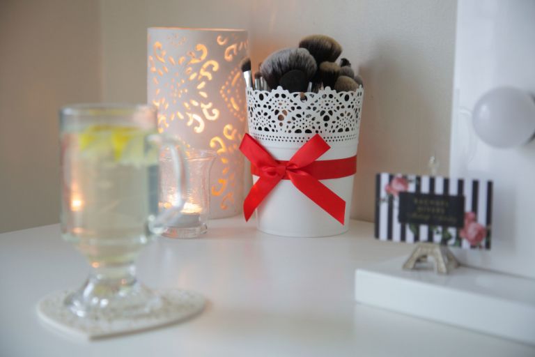 Rachael-Divers-Makeup-Office-Tour-Brushes,-Candle-and-Glass