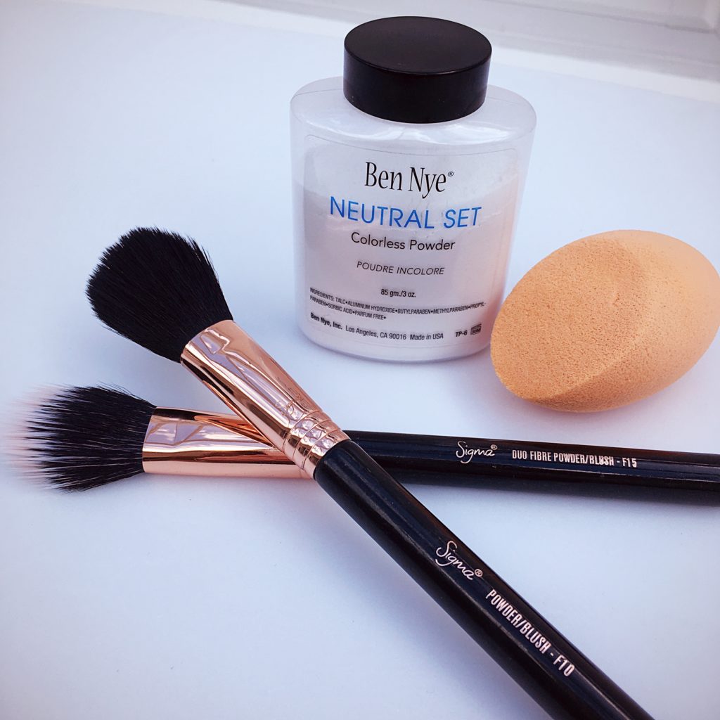 The best setting powder for oily skin. Ever! Rachael Divers
