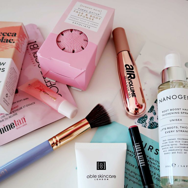 Glossybox x Closer Limited Edition Beauty Box