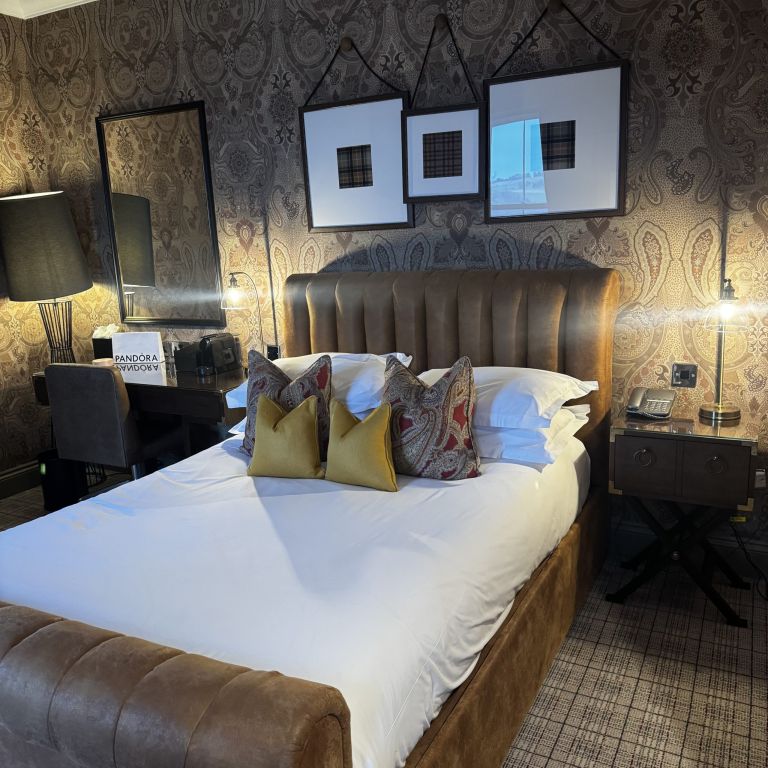 Cameron House at Loch Lomond - bedroom 